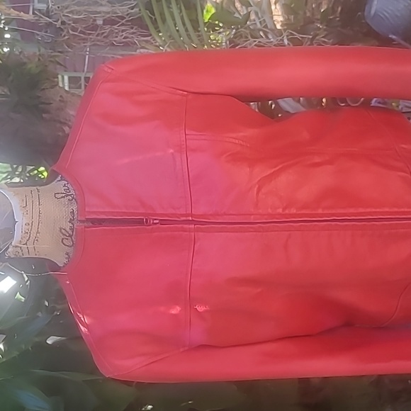 A Pro Peaux red leather L zip front jacket. Gently worn - Picture 2 of 9